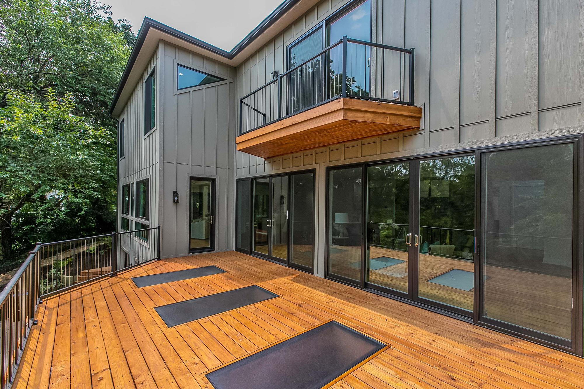 Top 5 Deck Renovation Challenges | Glass Flooring Systems